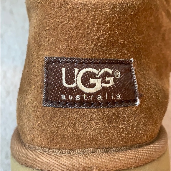 Rarely worn, size 5 tall, authentic UGG boots - Picture 2 of 4
